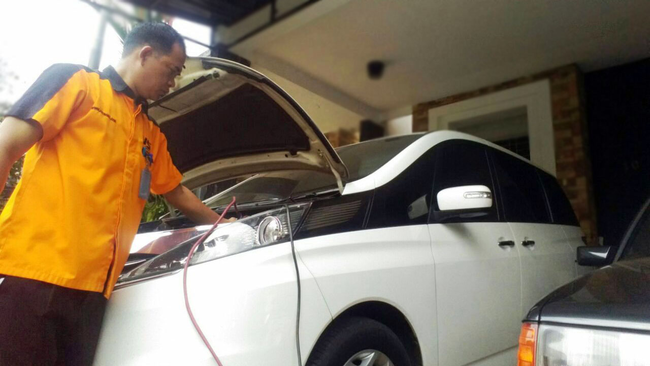 irin dan mazda biante 1