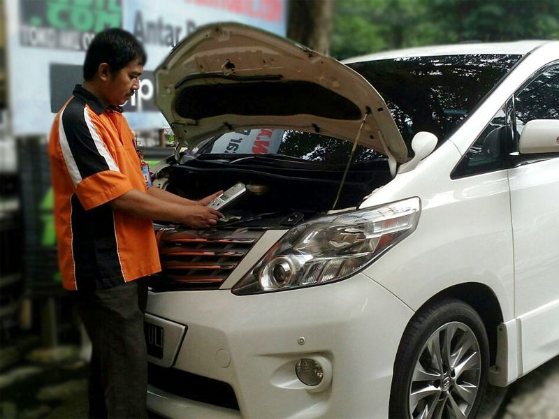 suatrdi dan alphard