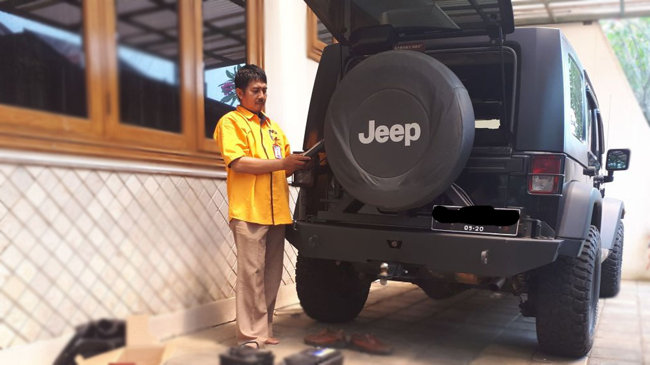 suatrdi dan jeep